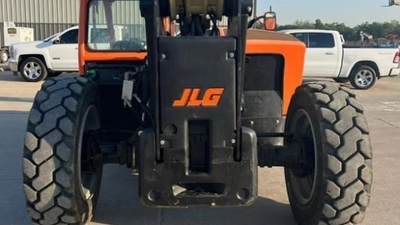 USED 2022 JLG 742