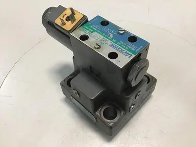 USED VICKERS DG4V-3S-2AL-M-U-HL7-60-EN490