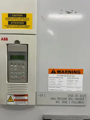VFD Unit ACS627-0760-6-00HM1204932B, 0-575VAC, 0-300hz, 3 Sections
