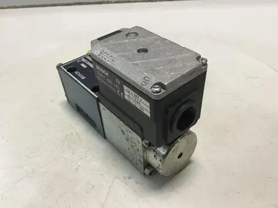 Used BOSCH 0 811 403 108 SERVO Valves/Fittings Michigan US | Ideal Machinery #1252289