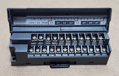 USED KEYENCE KV-R8R