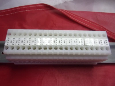 USED Allen Bradley 1492-HM1