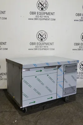 RANDELL 47” SELF-CONTAINED REFRIGERATED PASS THRU WORKTOP MODEL 51347PT-35