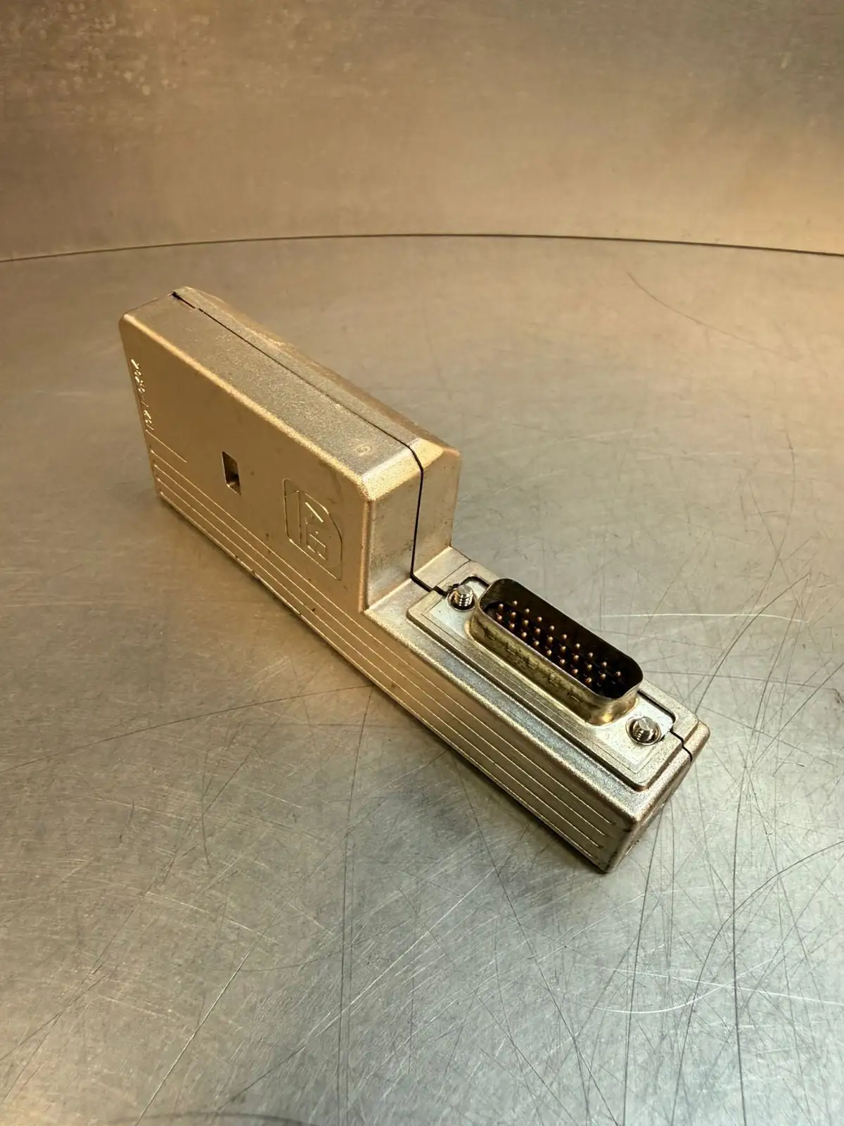 Allen Bradley 2090-K6CK I/O Connector D-Sub 26-Pin Male (4.3.3)