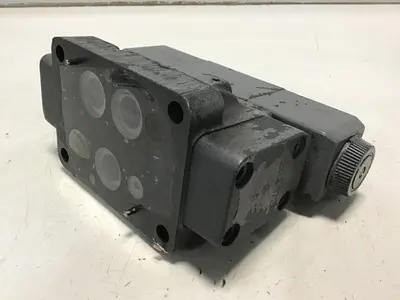 USED VICKERS DG4V-3-6C-M-U-HL7-60-B13