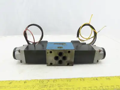 Rexroth 4640864 4/3 Position Double Solenoid  Valve 48VDC