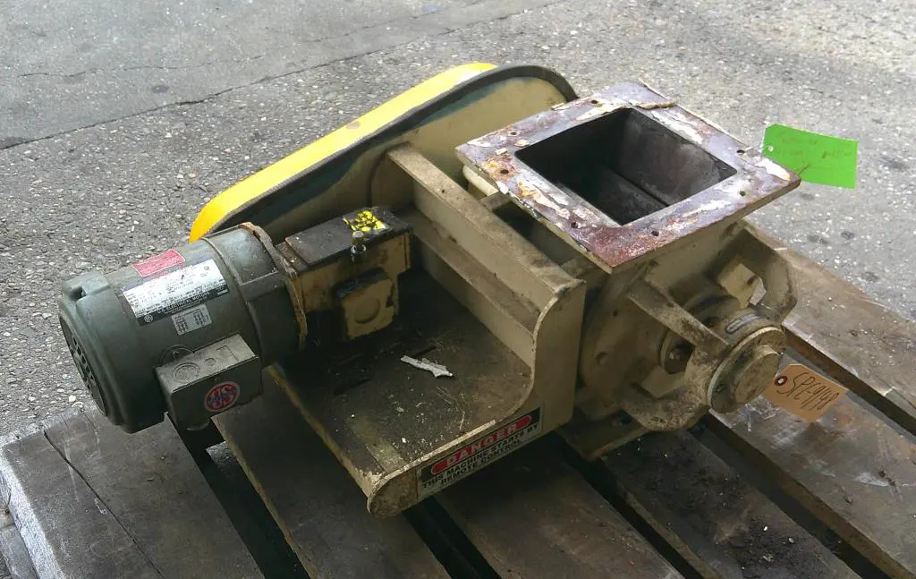 SPC9148  Valve 8 x 8 HD CS Wm Meyer rotary airlock feeder
