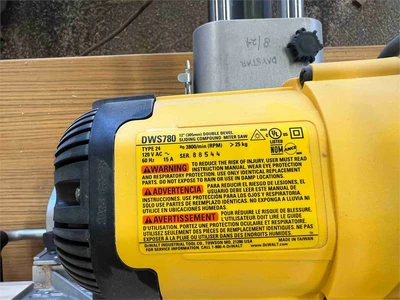 Used DEWALT DWS780 Double Miter Saws California US | MachineryMax #1384759