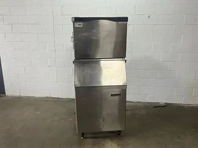 USED SCOTSMAN (BIN)/ARI (COMPRESSOR) C0530MA-1A (COMPRESSOR)/BH550S-C (BIN)