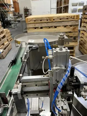 Filling Line, Bottles, Nail Polish, Filler, Brush and Cap Applicators, #5532789
