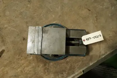 6.5" Milling Vise (Used) - 3