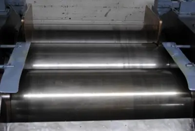 Kent 32" 3-Roll Refiner