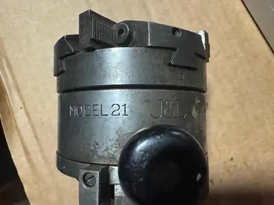USED J&L MACHINE MODEL 21 THREAD CUTTING TOOLING