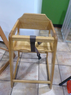 2 Restaurant High Chairs