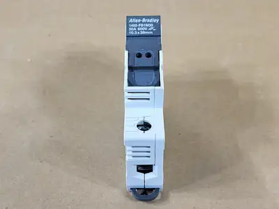 NEW ALLEN-BRADLEY 1492-FB1M30