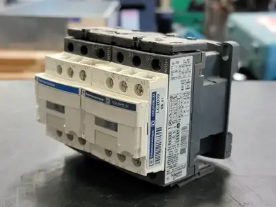 USED TELEMECANIQUE LC2D09