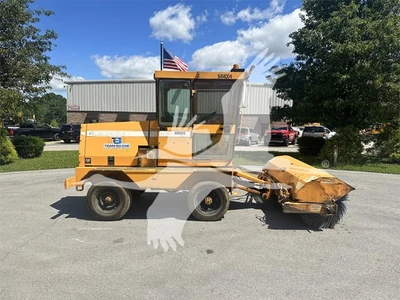 USED 2008 ROSCO CHALLENGER III