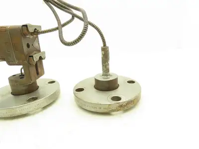 Foxboro 03031-0059-0002 Pressure Transmitter Flanged 2-1/2" Sensors 4' Capillary
