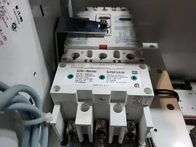 Used EATON SVX025A1-5A4N1 Switchgears British Columbia CA | Lenmark #240306