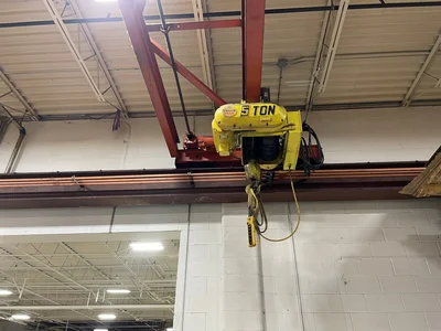 Stanspec Corp. 
			27' x 5 Ton Bridge Crane