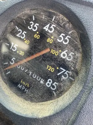 USED 2005 FREIGHTLINER FL70