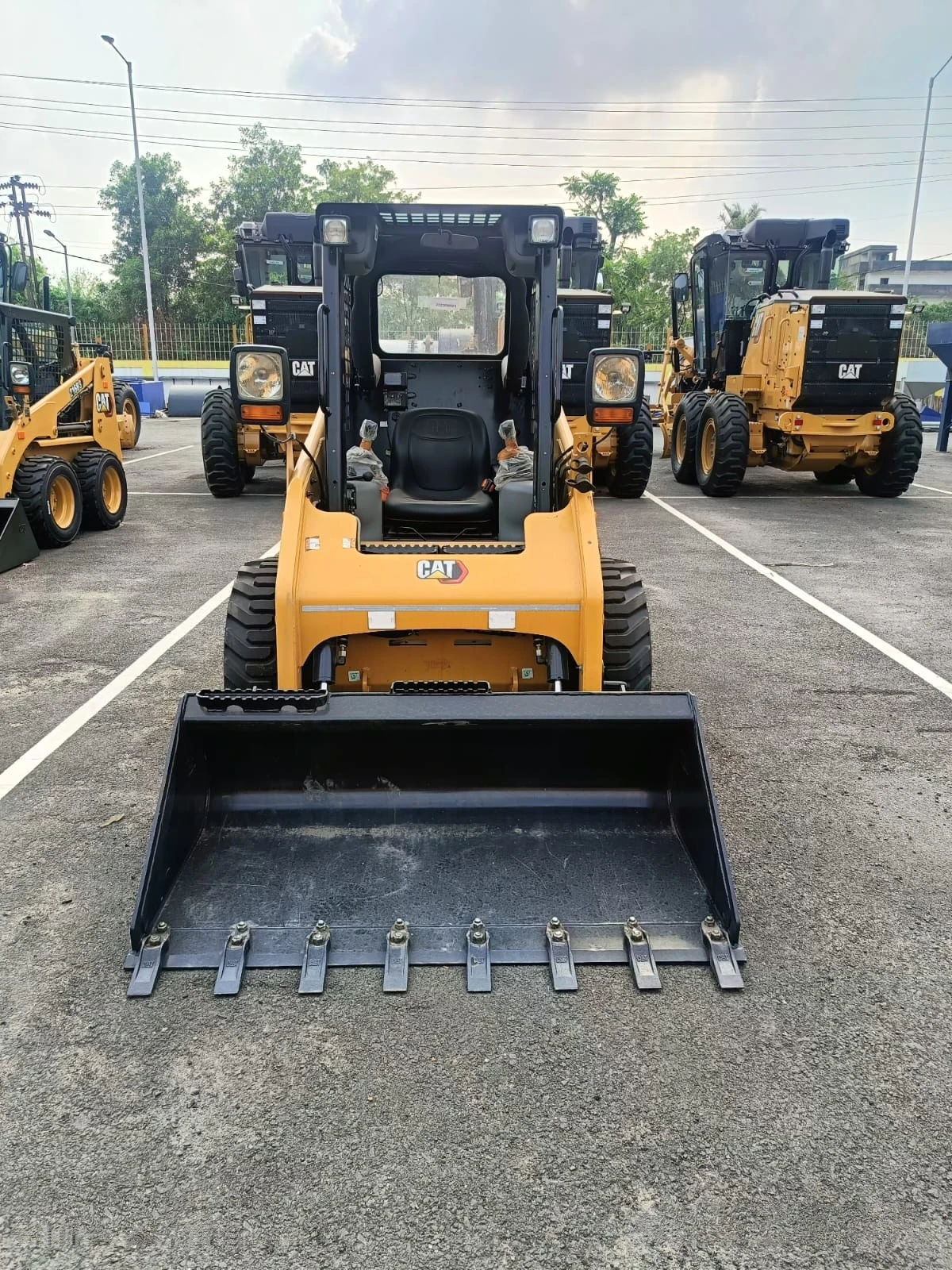 New | in-Stock 2024 CATERPILLAR 216B3 Skid Steer Loaders Florida US | US Global Heavy Equipment Solutions #1412716