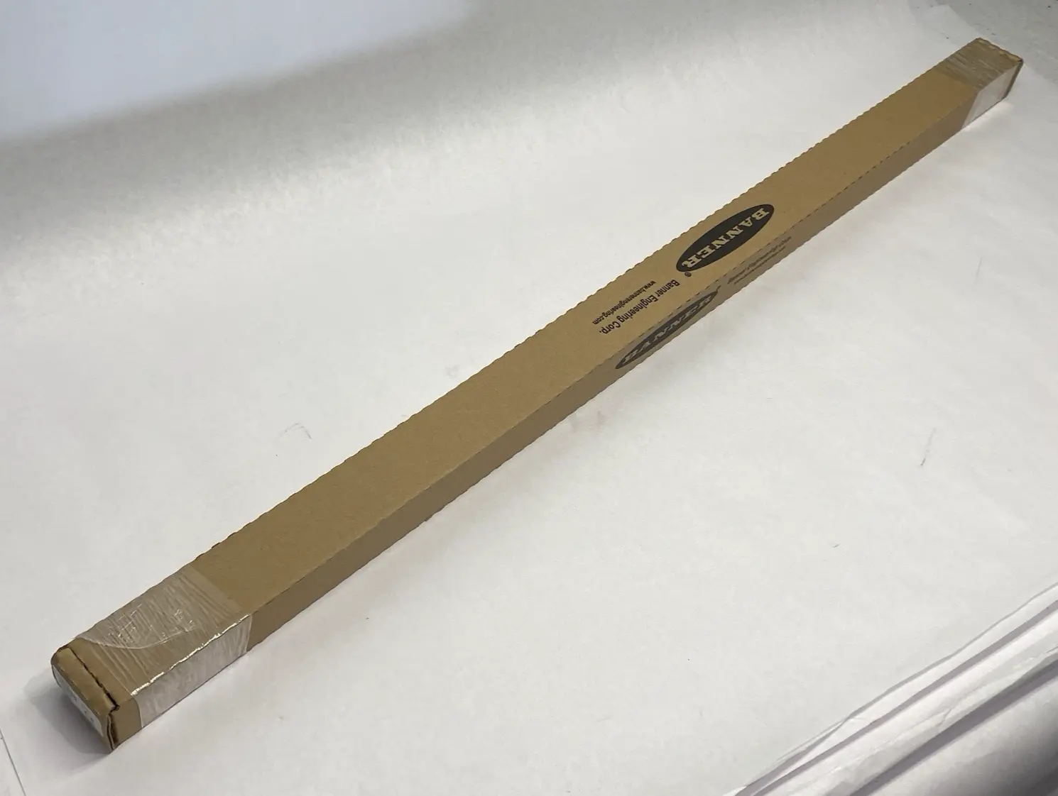 NEW BANNER ENGINEERING LED WORK LIGHT BAR; MOTION SENSOR; LENGTH: 850MM 97315