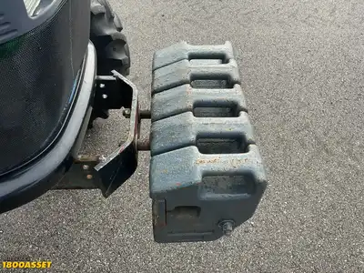 USED 2002 NEW HOLLAND TC40 TRACTOR
