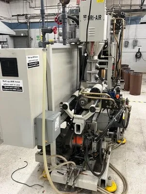 2025 CINCINNATI-MILACRON Magna V30-S Injection Molders - Shuttle Type | Machinery Center (4)