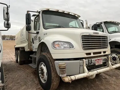 USED 2019 Freightliner M2 106 WT