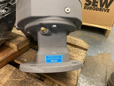New | in-Stock SEW-EURODRIVE FAZ77AM182 Speed Reducers | Surplus Asset Holdings #1205505