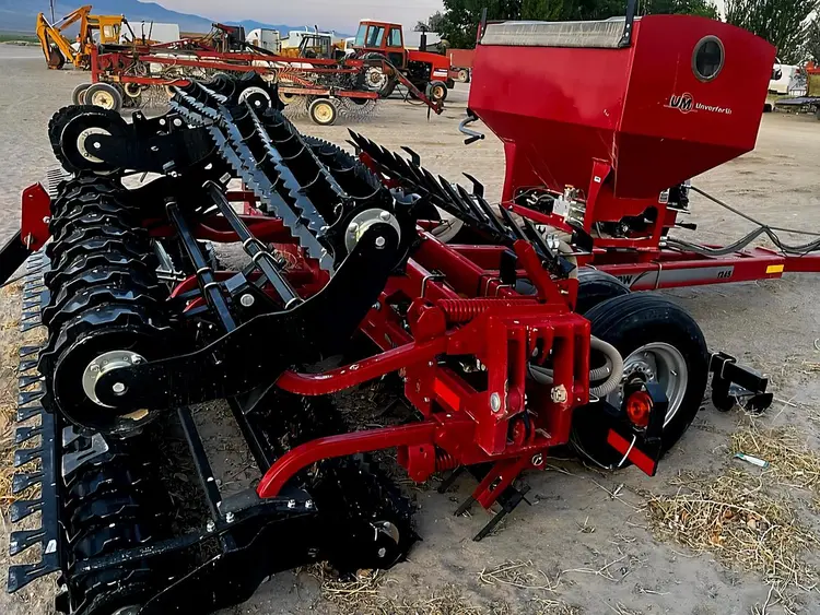 Used 2023 UNVERFERTH 1245 Seeders California US | Berry Machinery #911148