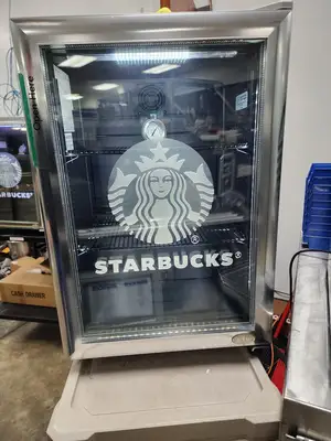 Used IDW Used IDW Beverage Cooler GS-2.5-N13EB Reach-In Refrigerator 120V Display Refrigerators Illinois US | Falcon Restaurant Supply #1375667