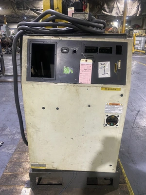 USED FANUC R-2000iA/200F + RJ3iB