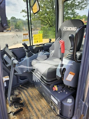 USED 2022 XCMG XE55U