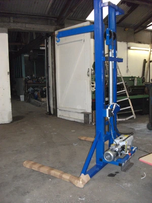 High Lift Mobile 280 Kilo Stirrer Crane