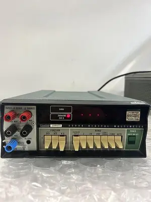 USED FLUKE 8800A