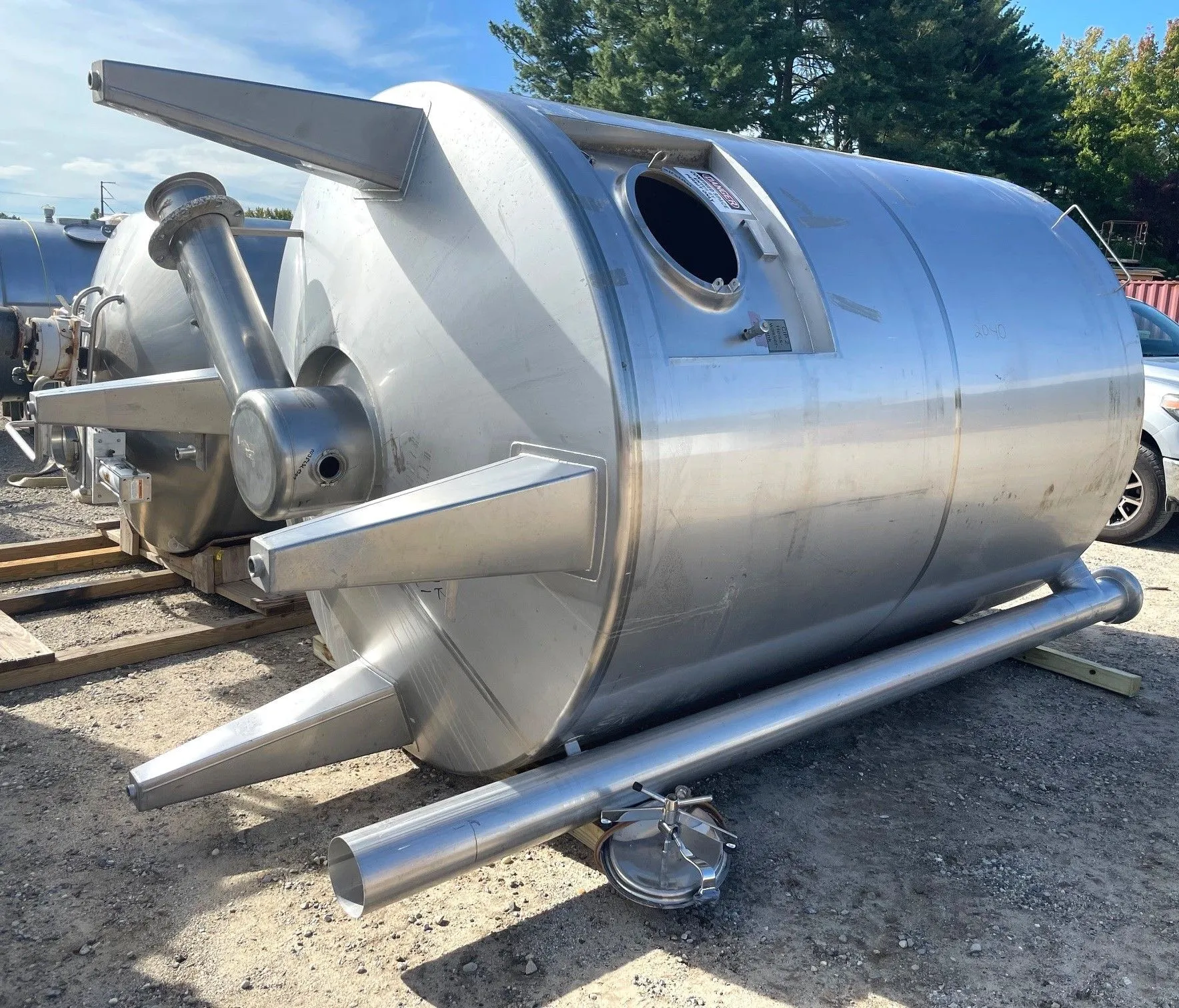 USED Moeschle 3000 Gallon Stainless Steel Tank