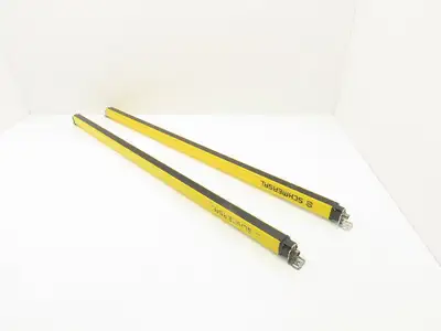 Schmersal SLC440COM-ER-0890-14 Safety Light Curtain Transmitter & Receiver Set