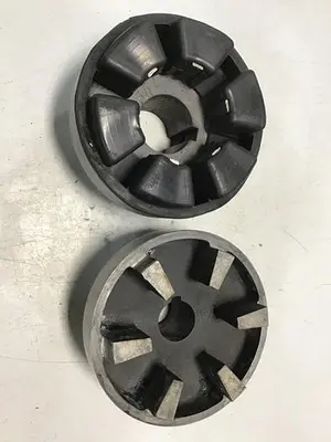 USED MAGNALOY COUPLINGS 700 / COUPLING