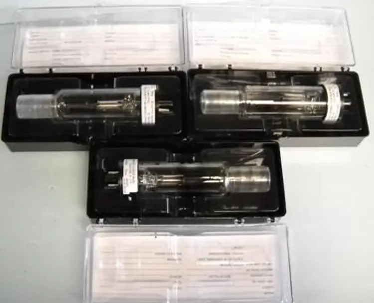 Used AMETEK POWERVAR _UNKNOWN_ Lamps Texas US | Bamko Surplus Process Equipment #932859