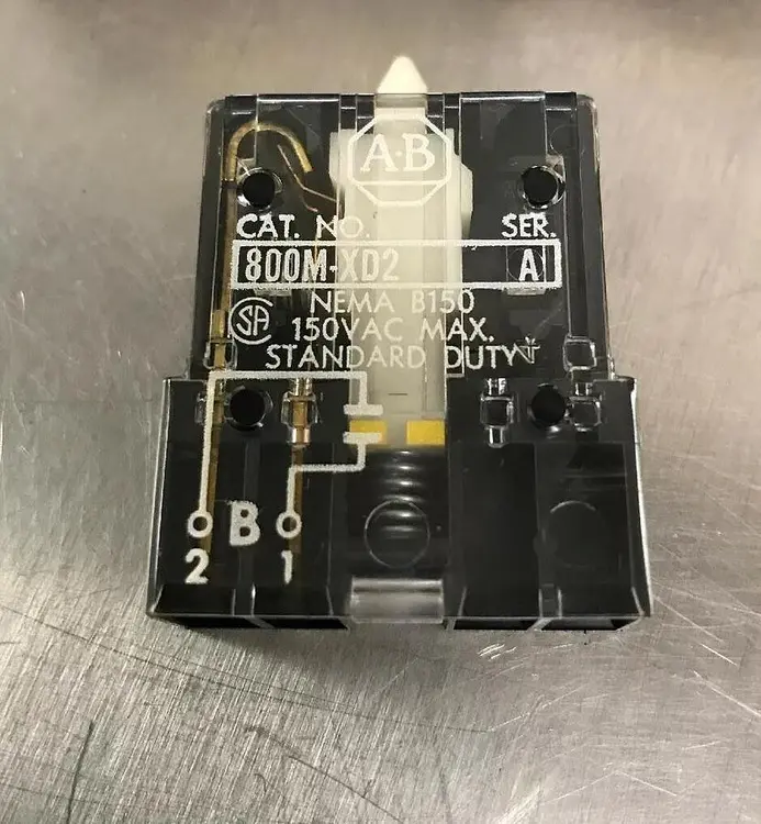 New | in-Stock ALLEN BRADLEY 800M-XD2 Contact Blocks Ohio US | Surplus Asset Holdings #1235883