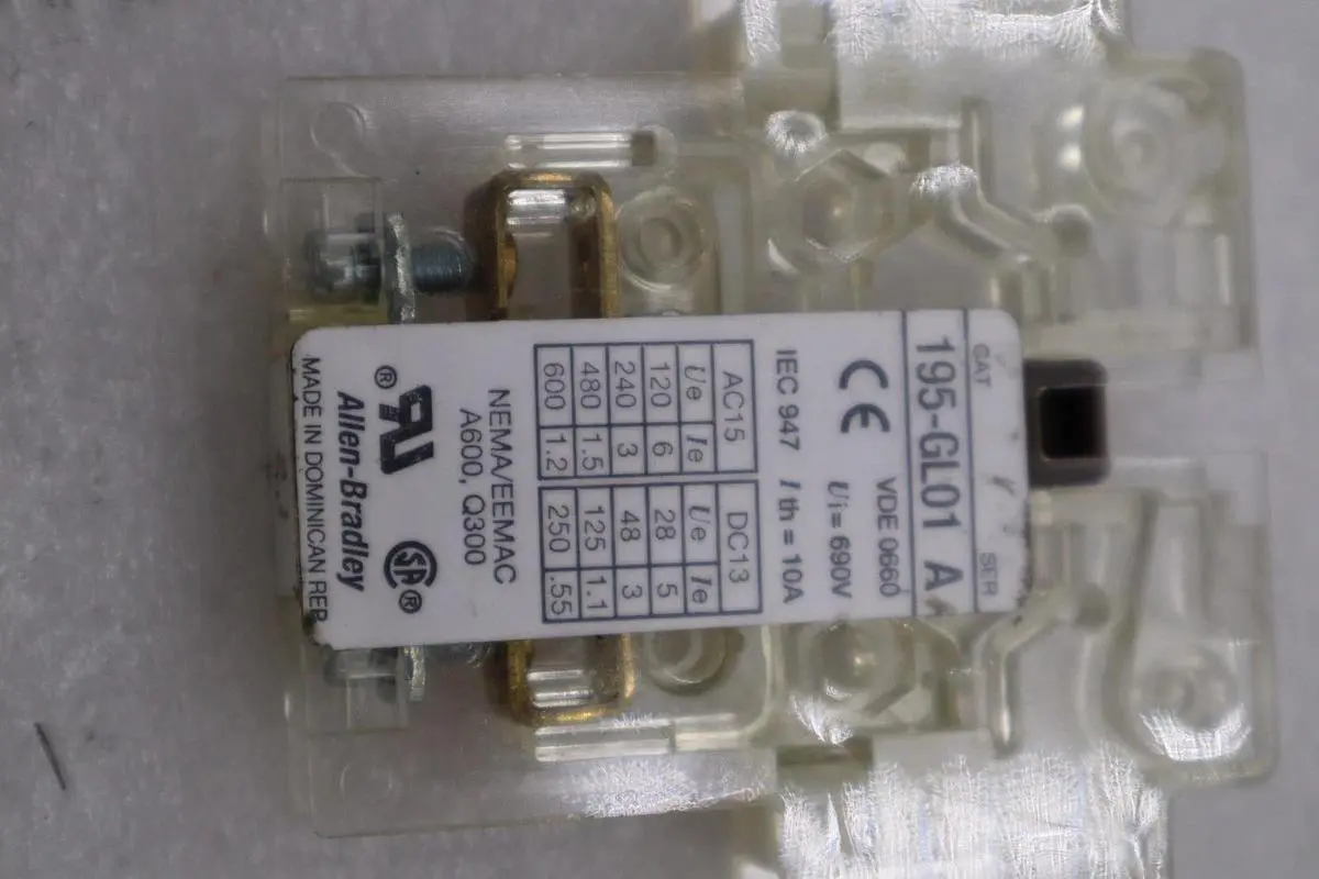 LOT OF 3 AB NEW OPEN BOX Allen Bradley 195-GL01 SerA Auxiliary Switch STK H1133A