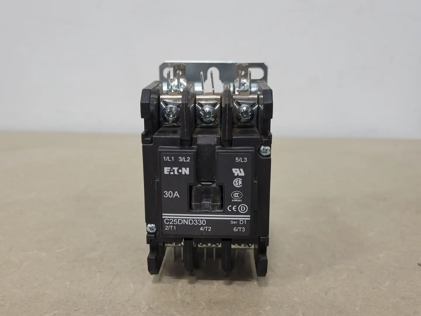 USED EATON C25DND330