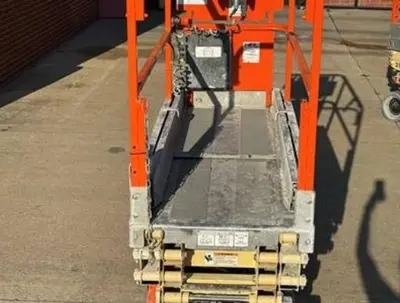 USED 2014 JLG 1930ES