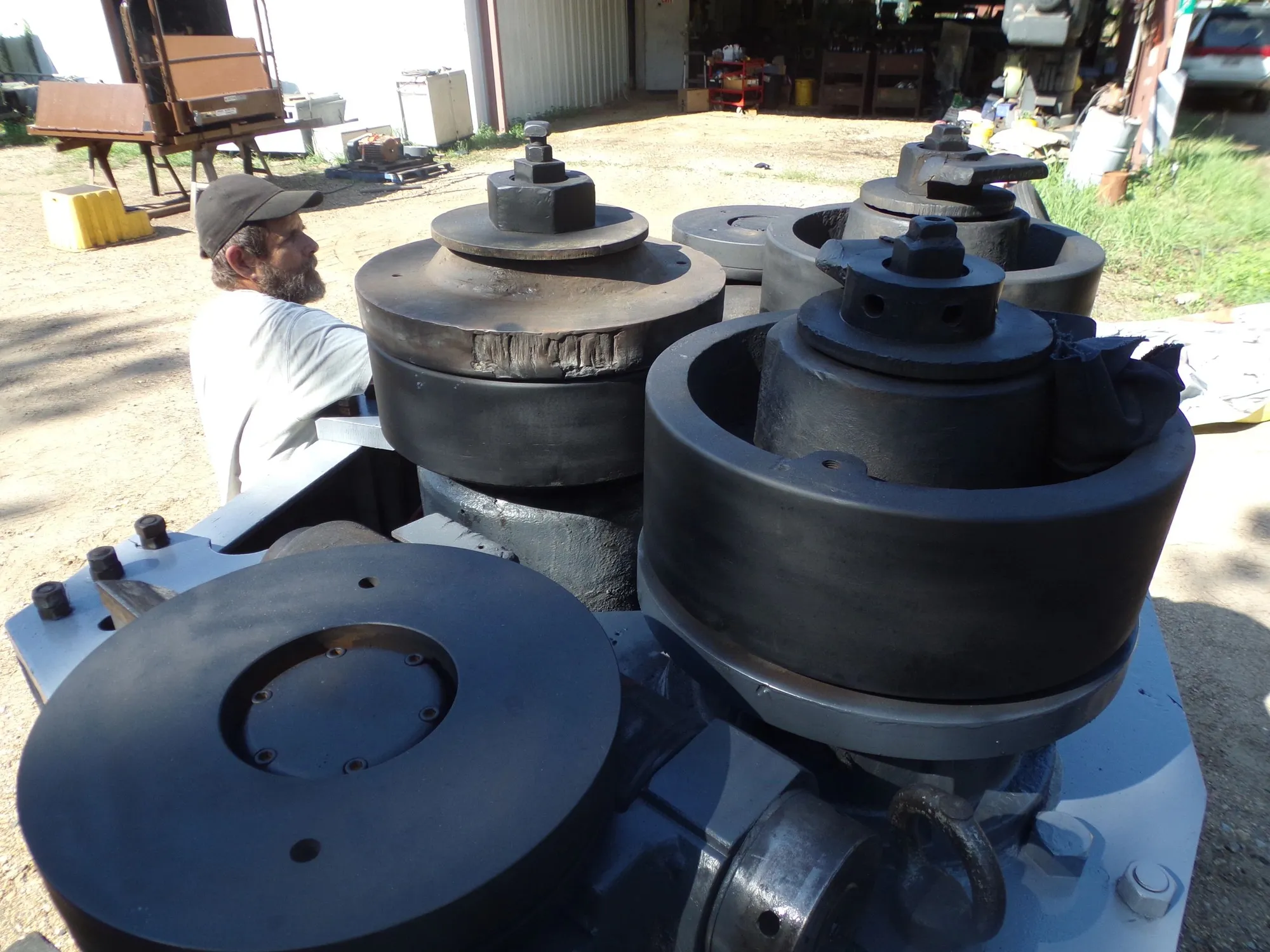 Used _UNKNOWN_ _UNKNOWN_ Angle Bending Rolls Louisiana US | Pinpoint Machine #1443820
