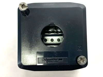 New | in-Stock Schneider Electric Empty Pushbutton Control Station 22mm Relays & Switches Michigan US | Maverick Industrial Sales #1401627