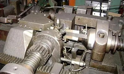 3191 Clover Large Curb Style Chain Machine, Tooled for Cable Chain