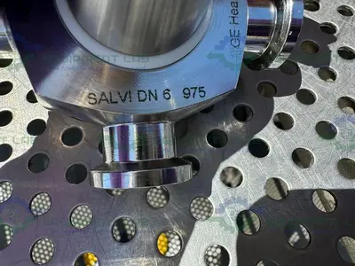 USED GE HEALTHCARE SALVI DN6 975 4-WAY 316 VALVE 18-5757-01 W/1/4" SANITARY FITTING