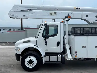 Used 2018 FREIGHTLINER M2 106 Tractors & Trailers Florida US | Truck and Van Outlet #1506266